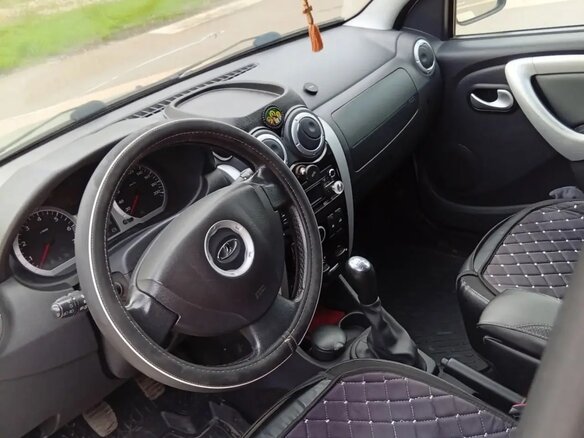 2018 Lada (ВАЗ) Largus Cross I, серебристый, 930000 рублей - вид 5