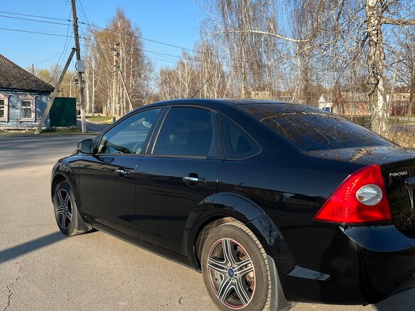 2009 Ford Focus II Рестайлинг, чёрный, 650000 рублей - вид 4