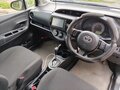 2019 Toyota Vitz III (XP130) Рестайлинг, серый, 860000 рублей - вид 9
