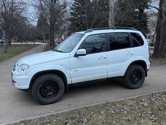 2014 Chevrolet Niva I Рестайлинг, белый, 850000 рублей - вид 19