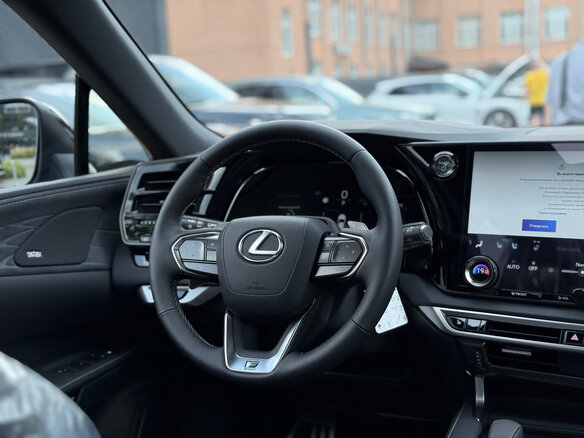 2026 Lexus RX 500h V, чёрный, 12140000 рублей - вид 9