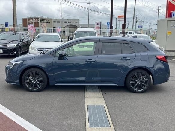 2023 Toyota Corolla XII (E210) Рестайлинг, синий, 1666666 рублей - вид 3