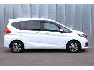 2022 Honda Freed II Рестайлинг, белый, 1260000 рублей, вид 4