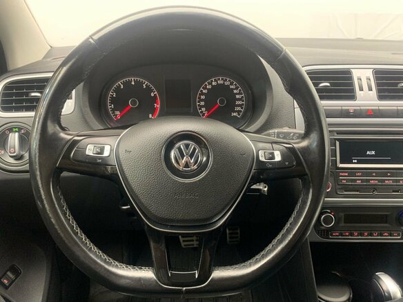 2016 Volkswagen Polo V Рестайлинг, чёрный, 1067000 рублей - вид 22