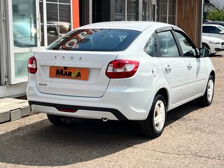 2024 Lada (ВАЗ) Granta I Рестайлинг, белый, 685000 рублей, вид 3