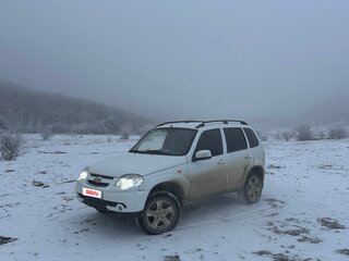 2013 Chevrolet Niva I Рестайлинг, белый, 515000 рублей, вид 1