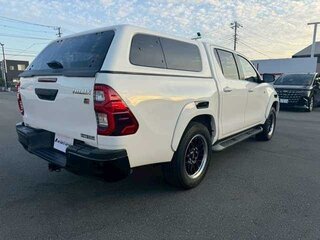 2023 Toyota Hilux VIII Рестайлинг 2, белый, 4350000 рублей, вид 4