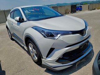 2017 Toyota C-HR I, белый, 2000000 рублей, вид 3