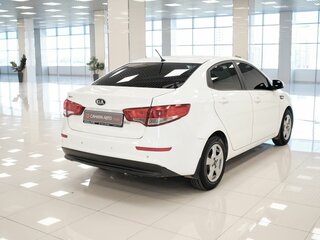 2016 Kia Rio III Рестайлинг, белый, 663000 рублей, вид 2