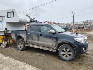 2012 Toyota Hilux VII Рестайлинг, серый, 2500000 рублей, вид 3