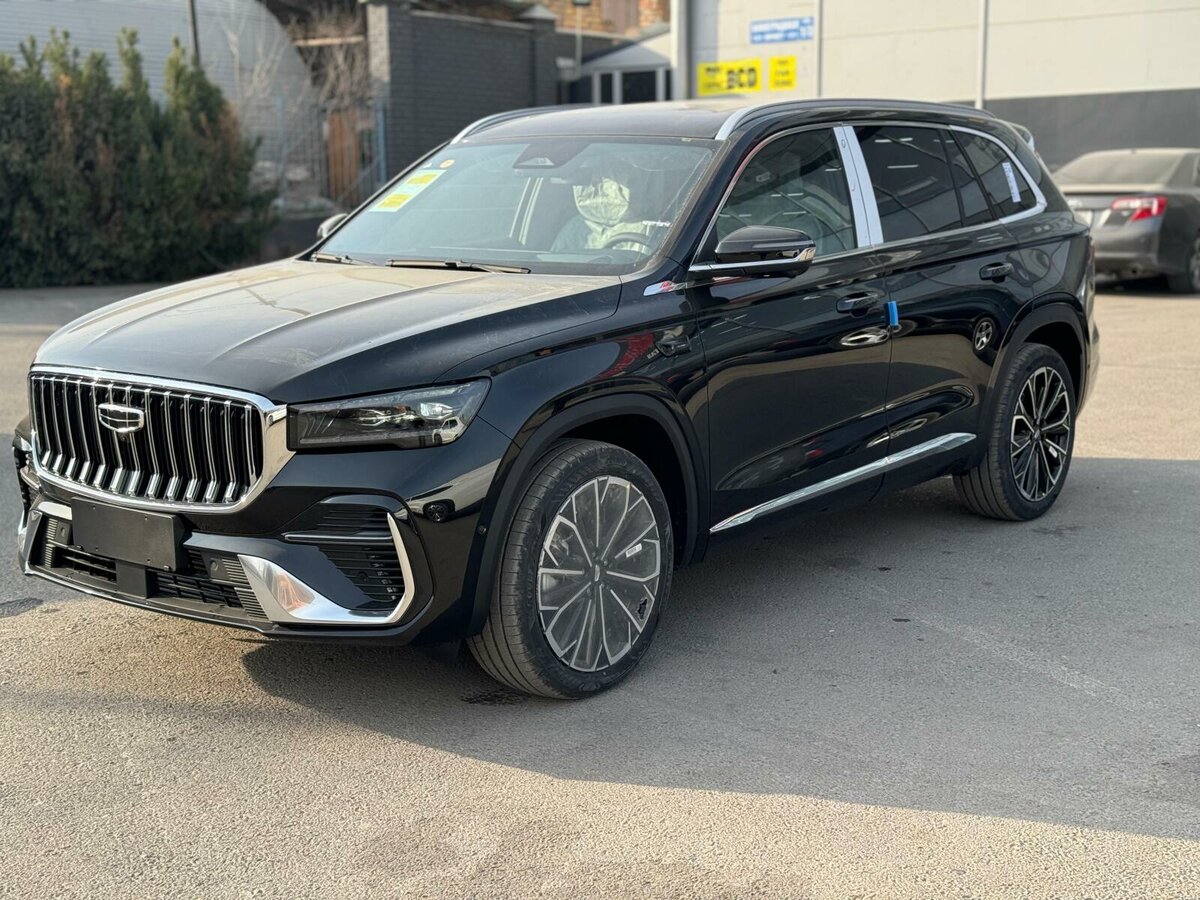 Открыть фотографии: Geely Monjaro I
