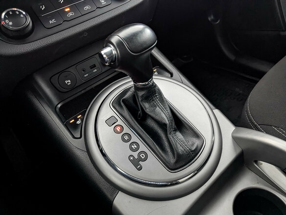 2015 Kia Sportage III Рестайлинг, коричневый, 1790000 рублей - вид 25