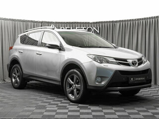 2015 Toyota RAV4 IV (XA40), серебристый, 2180000 рублей, вид 2
