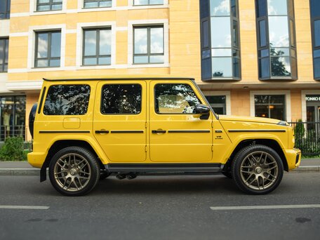 2026 Mercedes-Benz G-Класс AMG 63 AMG II (W465) Рестайлинг, жёлтый, 31900000 рублей, вид 5