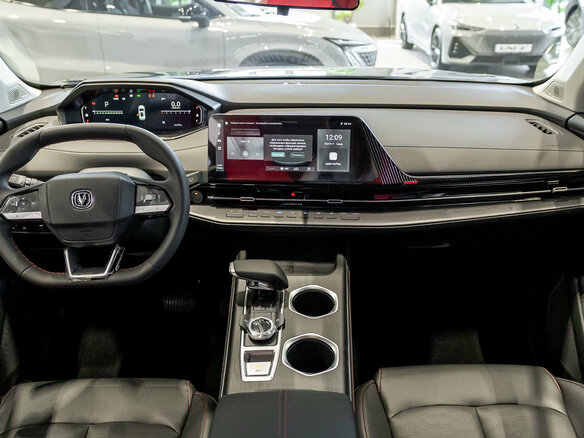 2025 Changan UNI-S I, чёрный, 3179900 рублей - вид 13