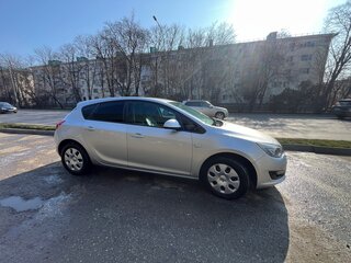 2014 Opel Astra J Рестайлинг, серебристый, 680000 рублей, вид 5