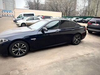 2014 BMW 5 серии 528i xDrive VI (F10/F11/F07) Рестайлинг, чёрный, 1930000 рублей, вид 4