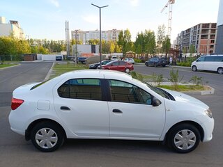 2014 Renault Logan II, белый, 595000 рублей, вид 4