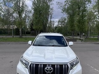 2020 Toyota Land Cruiser Prado 150 Series Рестайлинг 2, белый, 6500000 рублей, вид 2