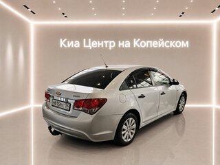 2013 Chevrolet Cruze I Рестайлинг, серебристый, 599000 рублей, вид 4