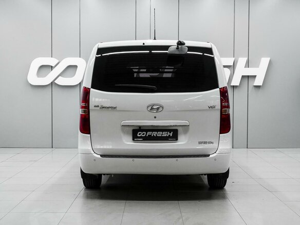 2019 Hyundai Grand Starex I Рестайлинг 2, белый, 3850000 рублей - вид 3