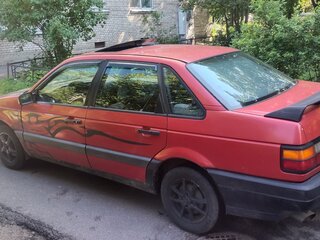 1989 Volkswagen Passat B3, красный, 180000 рублей, вид 4