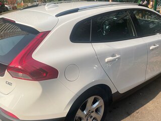 2013 Volvo V40 Cross Country I, белый, 1500000 рублей, вид 3