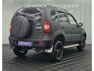 2009 Chevrolet Niva I, чёрный, 435000 рублей, вид 2