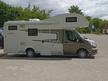 2021 Ford Transit, коричневый, 6500000 рублей, вид 3