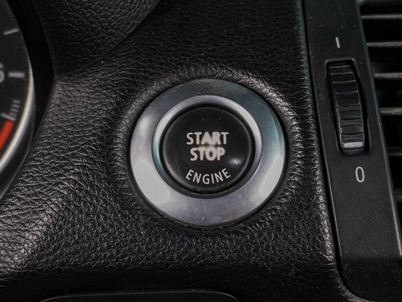 2010 BMW 1 серии 118i I (E81/E82/E87/E88) Рестайлинг, чёрный, 648000 рублей - вид 12
