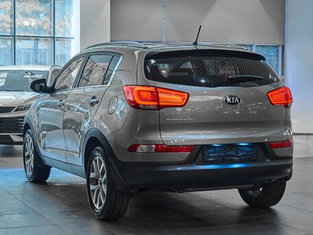 2014 Kia Sportage III Рестайлинг, серебристый, 1199000 рублей, вид 4