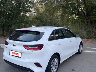 2018 Kia Ceed III, белый, 1500000 рублей, вид 3