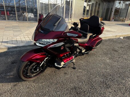 2019 Honda GL 1800 Gold Wing, красный, 3200000 рублей, вид 5