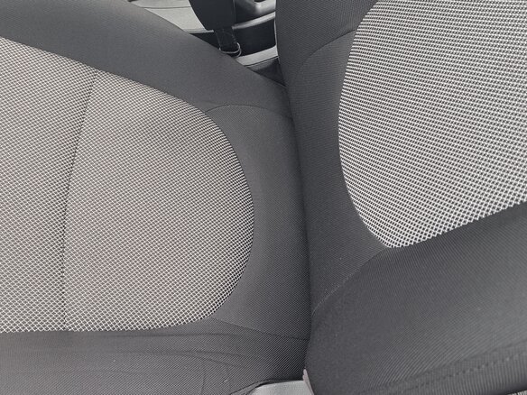 2013 Hyundai Solaris I, белый, 950000 рублей - вид 30