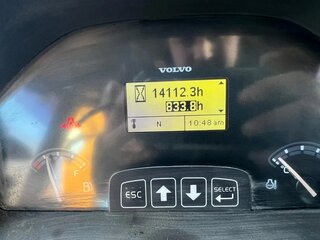 2013 Volvo BL, жёлтый, 5800000 рублей, вид 3