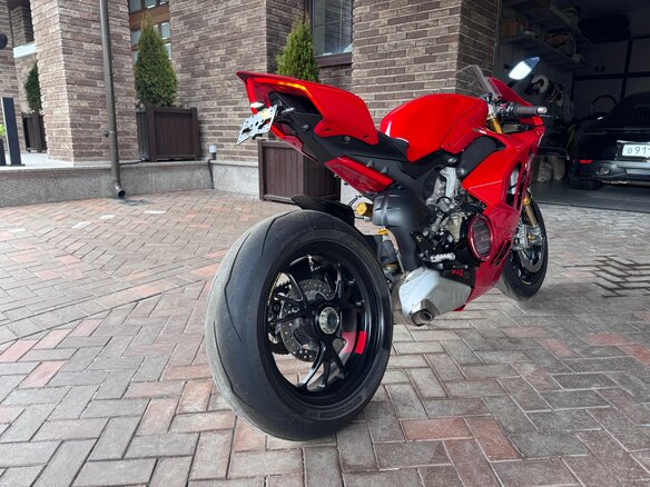 2024 Ducati Panigale V4, красный, 3150000 рублей - вид 5