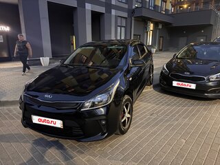 2019 Kia Rio IV, чёрный, 820000 рублей, вид 1