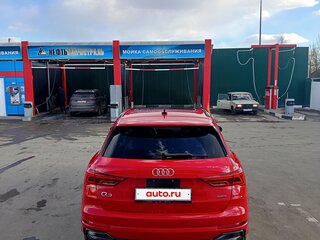 2021 Audi Q3 45 TFSI II (F3), красный, 4300000 рублей, вид 4