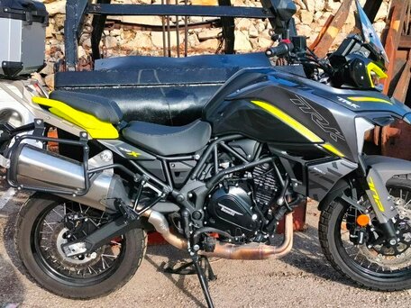 2023 Benelli TRK 702 X, серый, 650000 рублей, вид 1