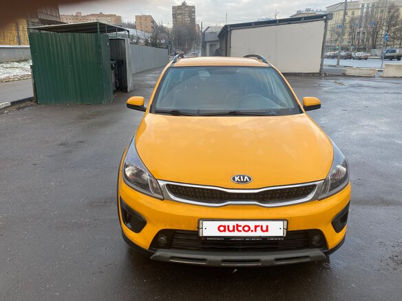 2018 Kia Rio X-Line IV, жёлтый, 1500000 рублей