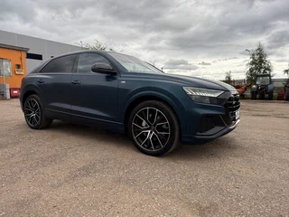 2021 Audi Q8 45 TDI I (4M), синий, 9348000 рублей, вид 5