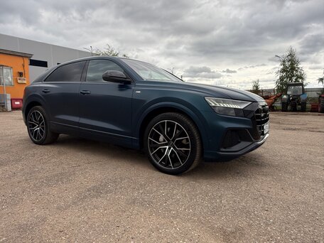 2021 Audi Q8 45 TDI I (4M), синий, 9348000 рублей, вид 1
