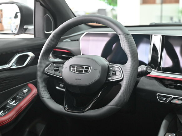 2026 Geely Coolray I Рестайлинг, серый - вид 14