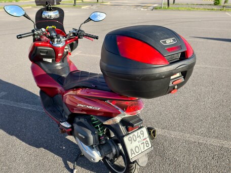 2014 Honda PCX 150, красный, 180000 рублей, вид 4