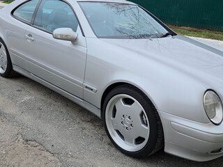 2000 Mercedes-Benz CLK-Класс 230 I (W208) Рестайлинг, серебристый, 1677000 рублей, вид 4