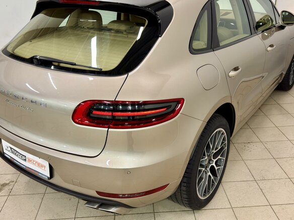 2014 Porsche Macan Turbo I, коричневый, 3750000 рублей - вид 30