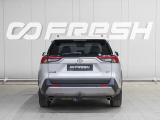 2020 Toyota RAV4 V (XA50), серебристый, 2999000 рублей, вид 4