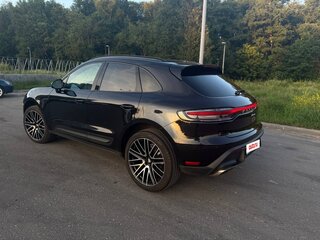 2021 Porsche Macan I Рестайлинг 2, чёрный, 5500000 рублей, вид 4