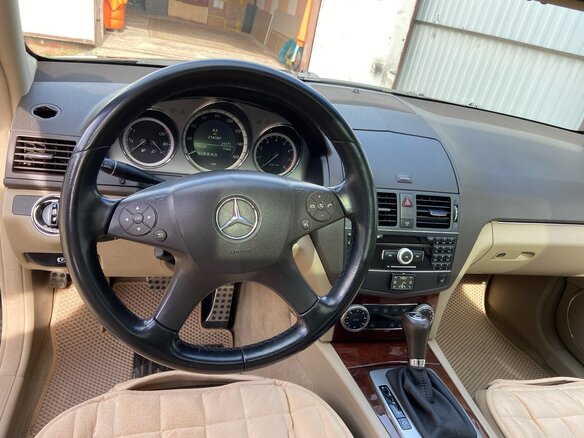 2010 Mercedes-Benz C-Класс 300 III (W204), чёрный, 1200000 рублей - вид 5