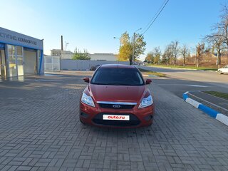 2009 Ford Focus II Рестайлинг, красный, 600000 рублей, вид 4